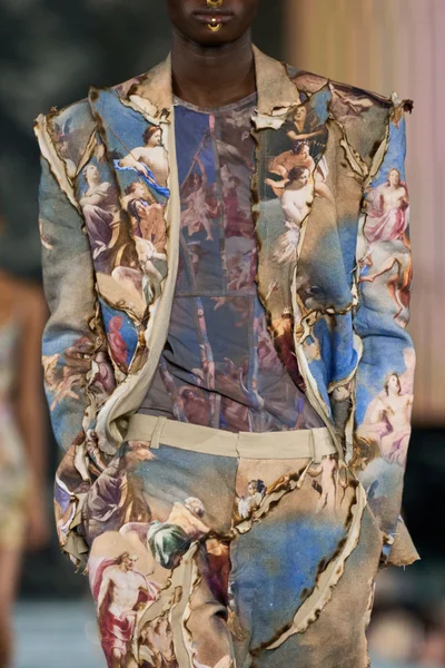Look 122
